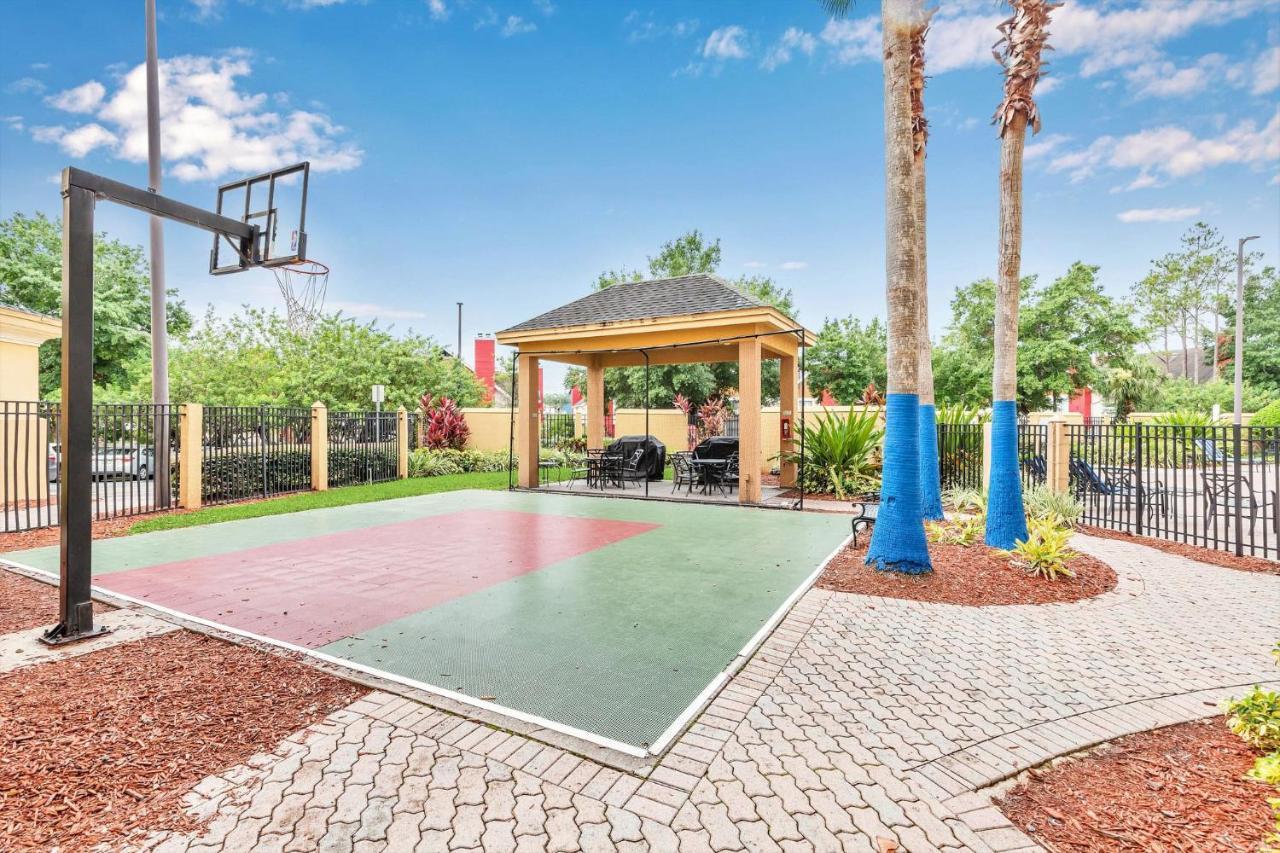 1Br 2 Queens Apt-Hotel With Pool, Hot Tub & Arcade, Near Disney & Universal! Orlando Ngoại thất bức ảnh